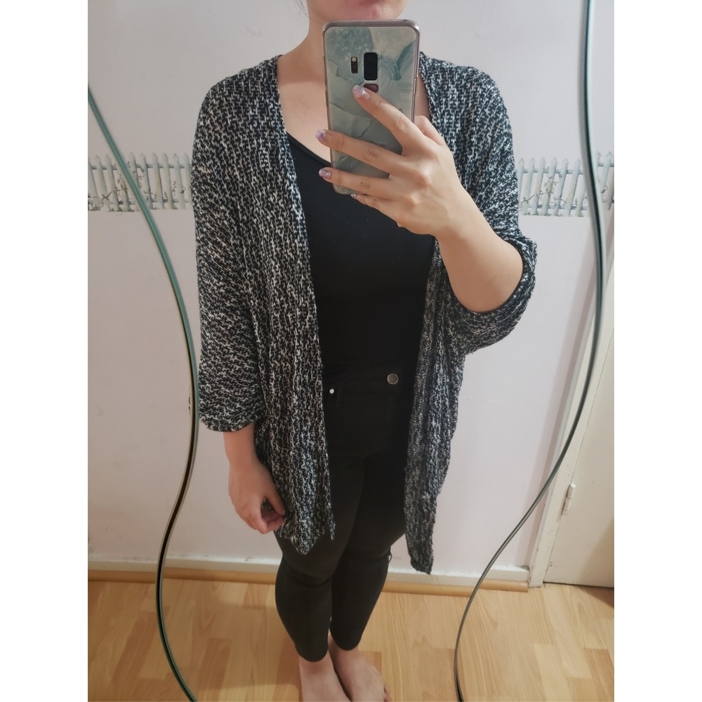Knit cardigan